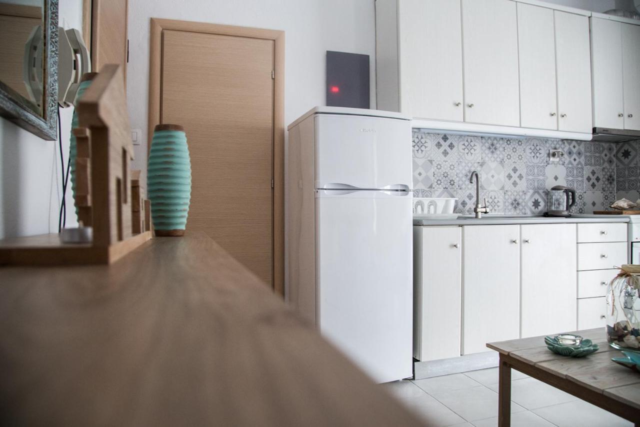 Grey Theros Apartments Paralia Dionisiou Exterior foto