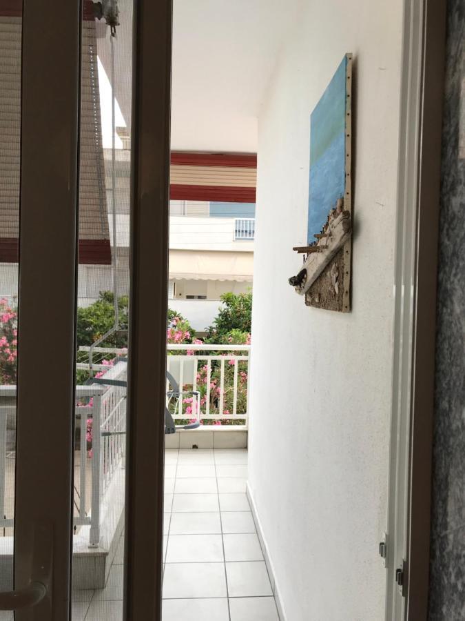 Grey Theros Apartments Paralia Dionisiou Exterior foto