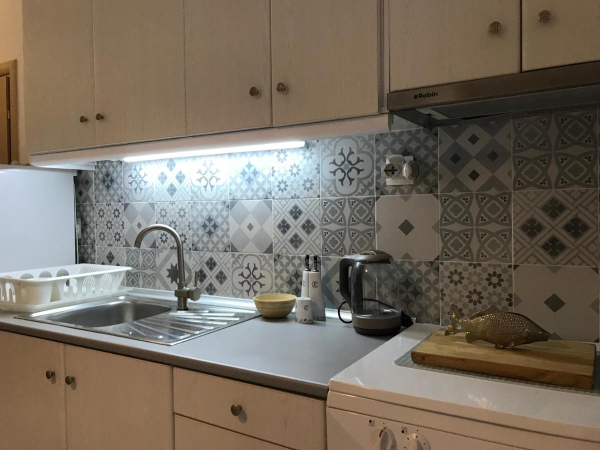 Grey Theros Apartments Paralia Dionisiou Exterior foto